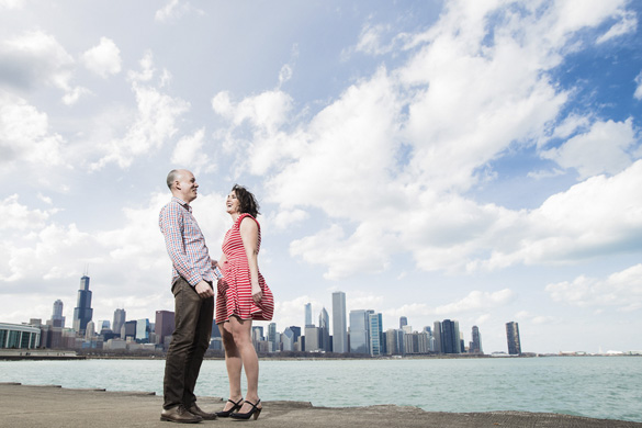 engagement photos with Chicago skyline
