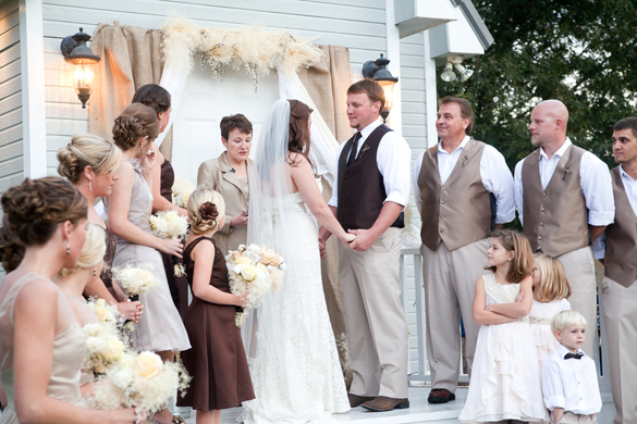 southern style outdoor wedding ceremony
