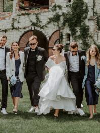 Bridesmaid & Groomsman Roles for your Wedding