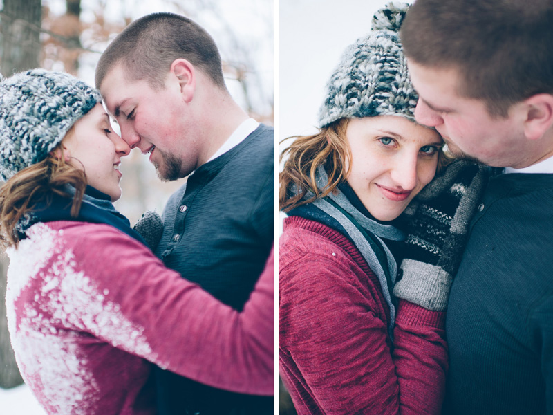 snow engagement photos in the snow