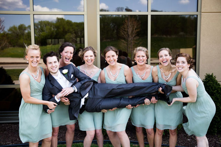 Bridesmaids-and-Groom