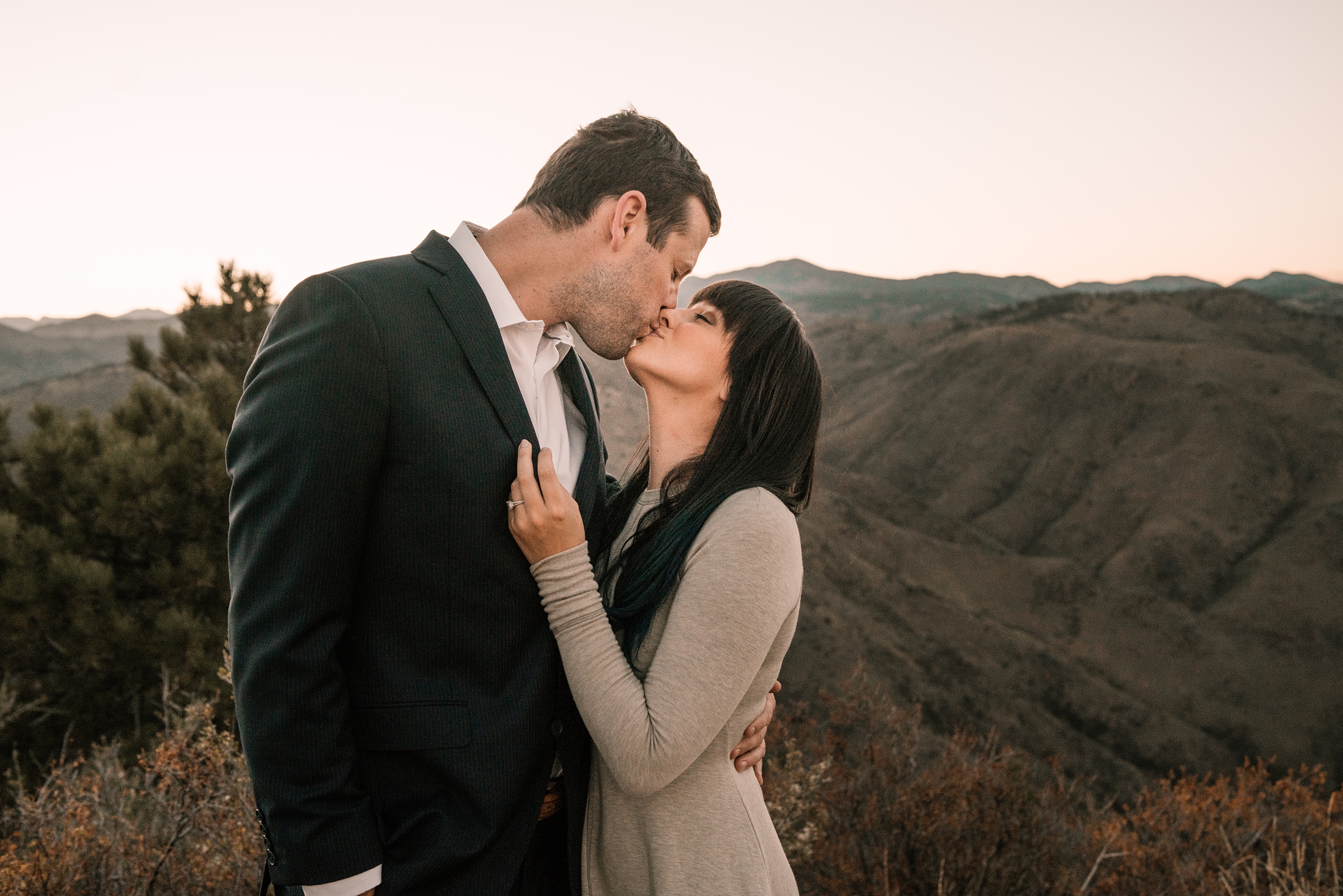 A Marvelous Lookout Mountain Engagement Session 