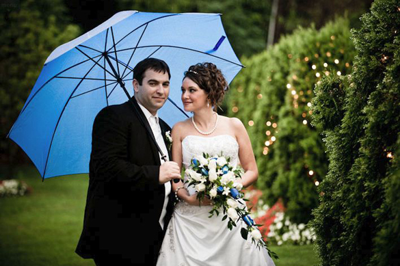 blue wedding umbrella