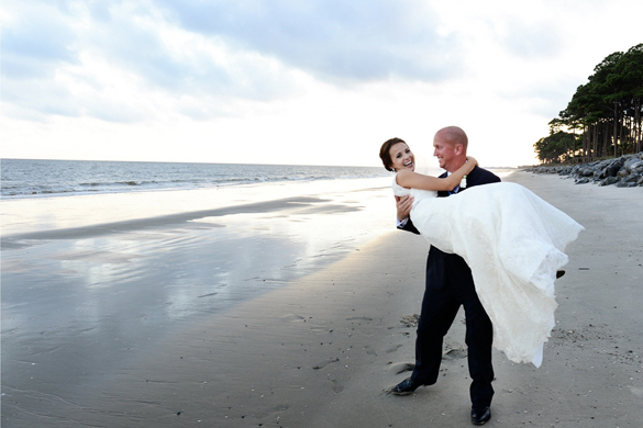 Elegant coastal wedding by Donna Von Bruening Photography