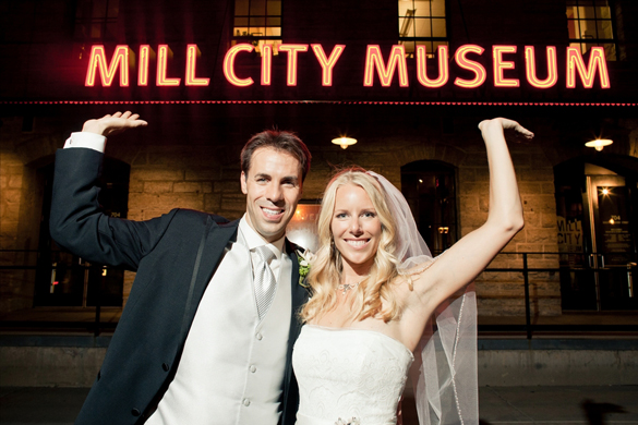 Minneapolis, Minnesota real wedding at the Mill City Museum